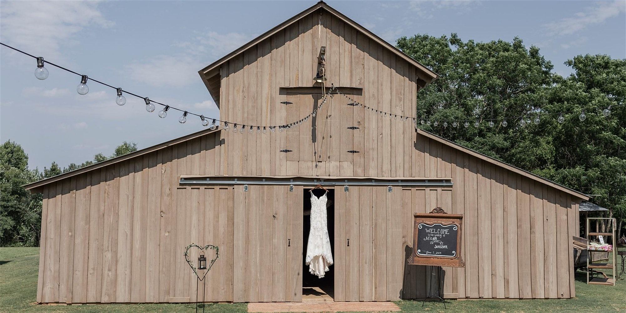 Valley View Barn All Inclusive Wedding Show - April 2020