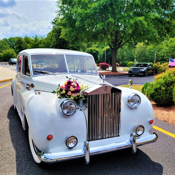 Vintage Cars: RIS Limousine & Wedding Transport