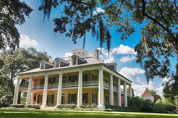 Honeymoon Sanctuary: The Inn at Houmas House in Darrow, Louisiana